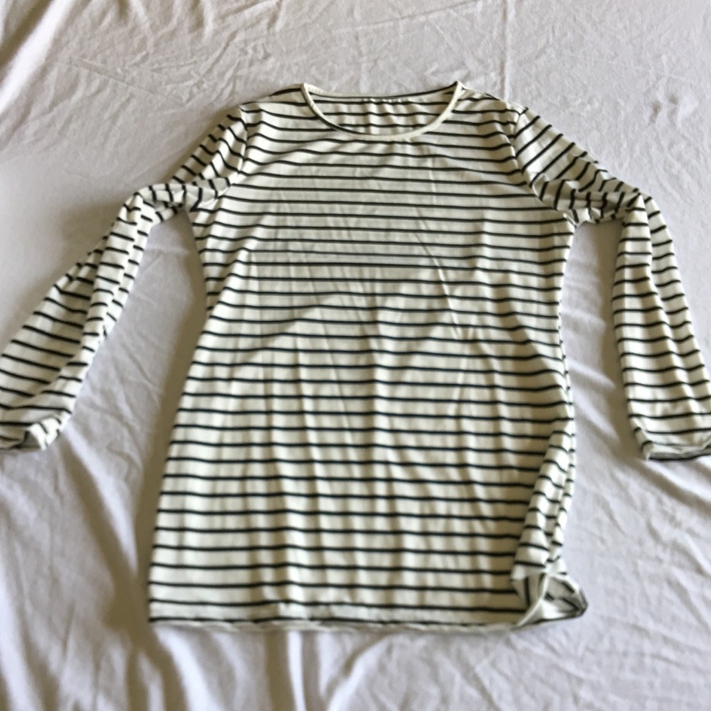 Women’s stretchy OS black and white striped tunic